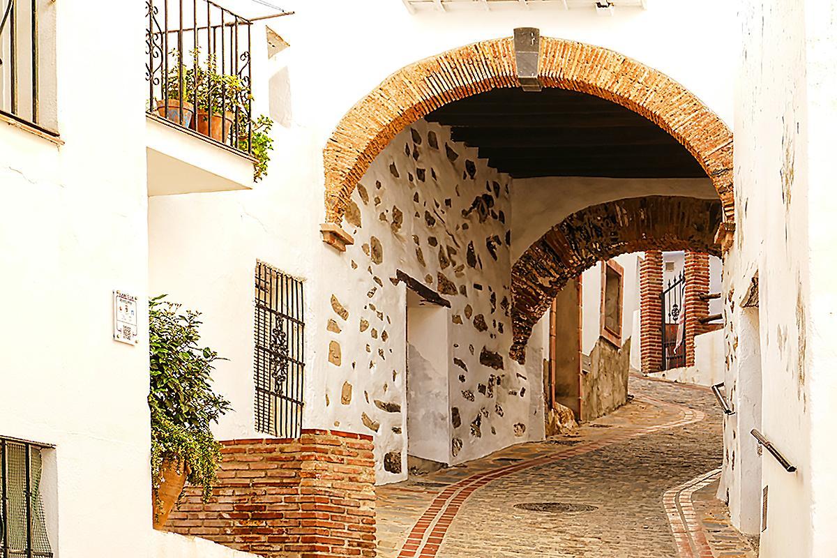فيلا Casa La Puente Jubrique المظهر الخارجي الصورة